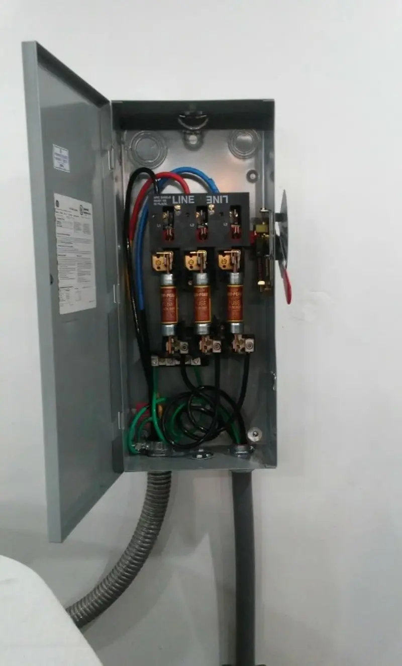 Three-phase disconnect switch installed for Electrical Wiring & Rewiring in Romulus